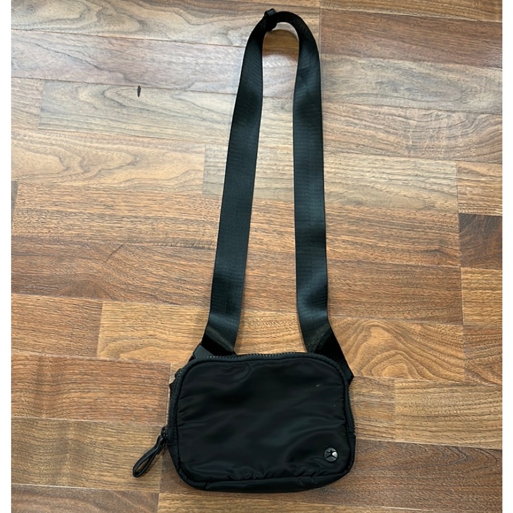 Danskin Black Belt Bag Compact Minimalist Design